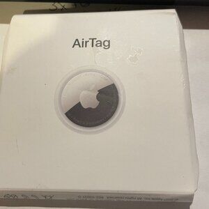 APPLE AIRTAG *NEVER USED*